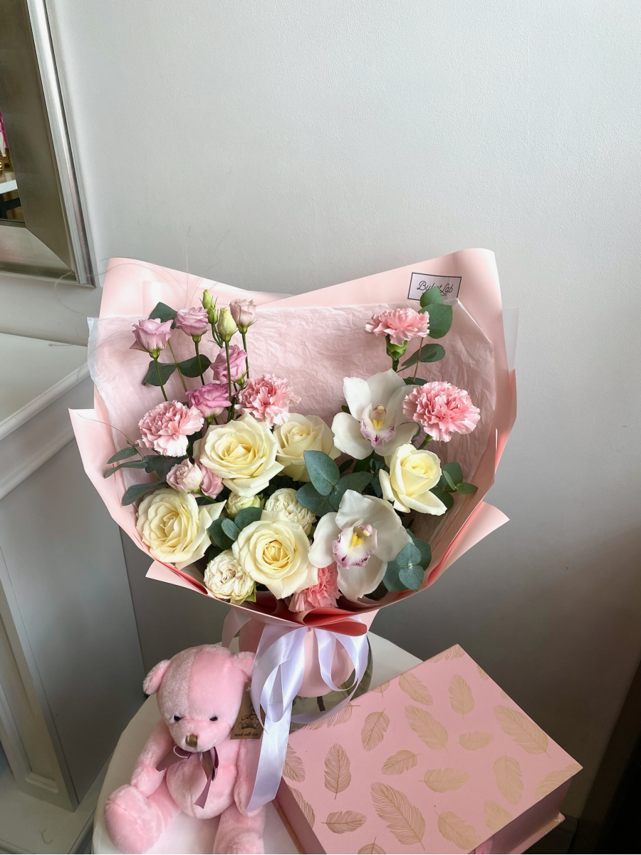 Букет На вкус флориста 